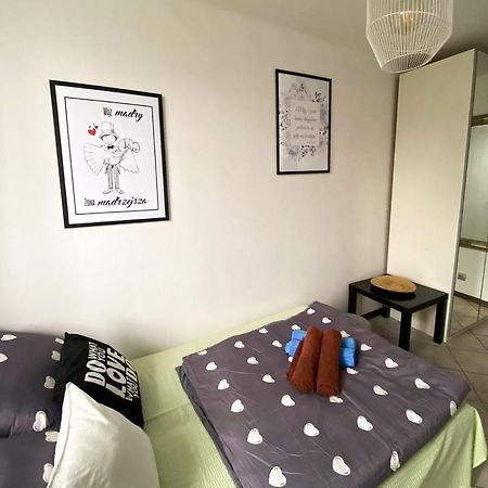 Art Room №3 Grzybowska 39 Warszawa Eksteriør bilde